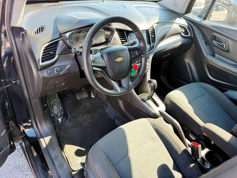 Chevrolet Trax Ls - Thumbnail 13