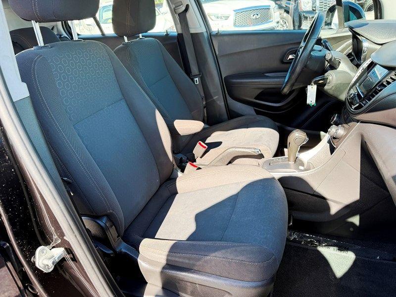 Chevrolet Trax Ls - Thumbnail 17