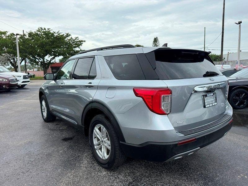 Ford Explorer Xlt - Thumbnail 8