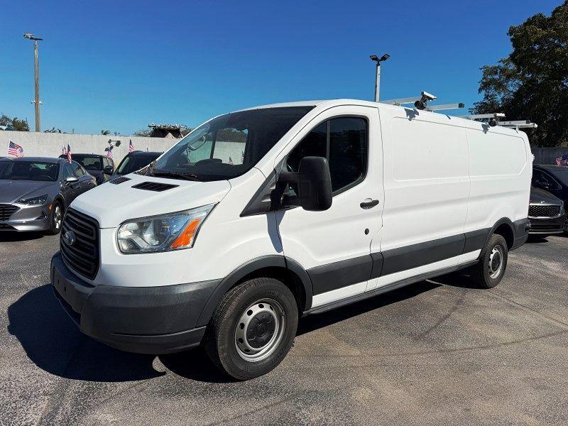 Ford Transit Cargo Van T-350 Low Roof - Thumbnail 10