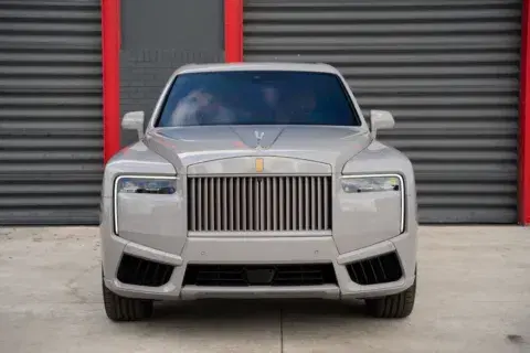 Rolls-Royce Cullinan - Thumbnail 5