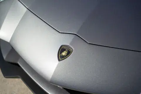 Lamborghini Aventador Lp740-4S - Thumbnail 5