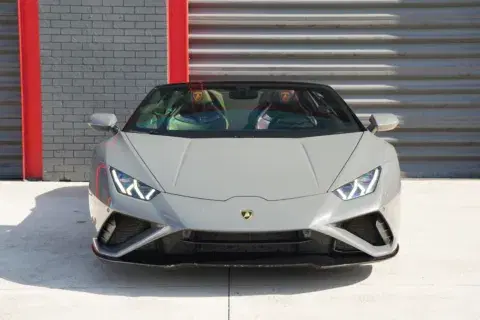 Lamborghini Huracan Evo - Thumbnail 3