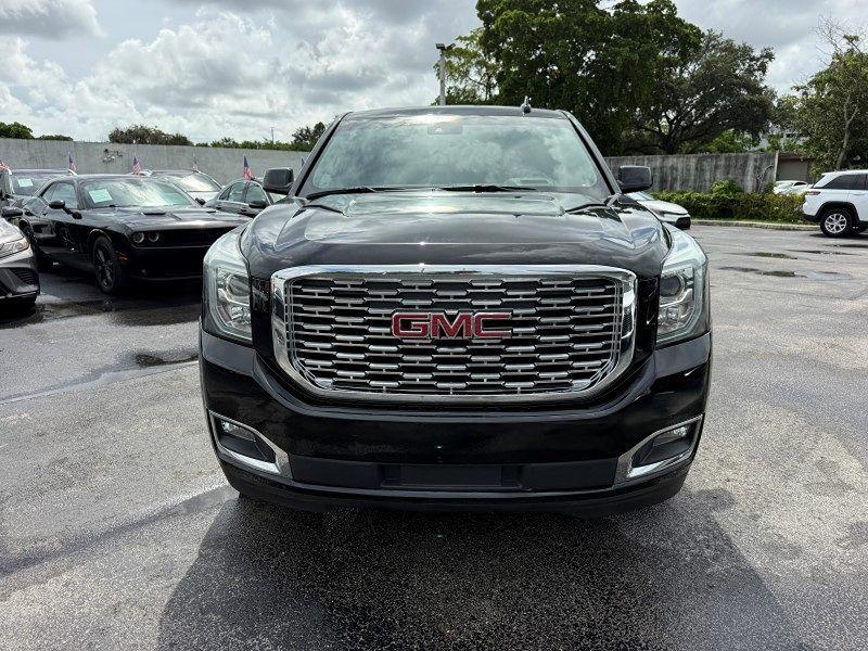 GMC Yukon Denali - Thumbnail 10