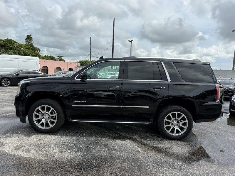 GMC Yukon Denali - Thumbnail 8