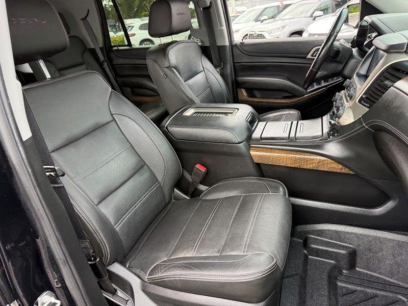 GMC Yukon Denali - Thumbnail 17