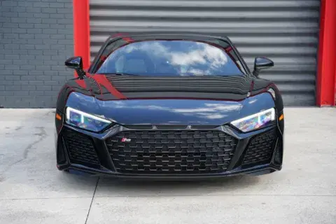 Audi R8 5.2 - Thumbnail 6