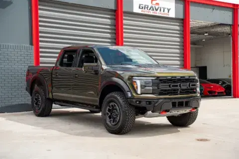 Ford F-150 Raptor - Thumbnail 6