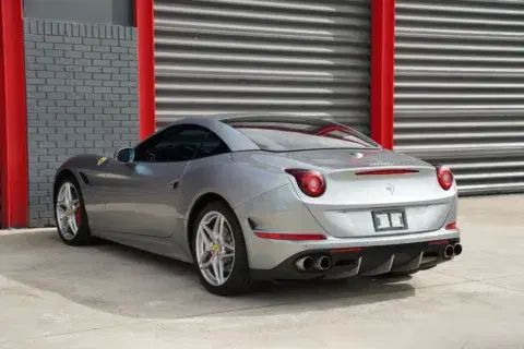 Ferrari California T - Thumbnail 6