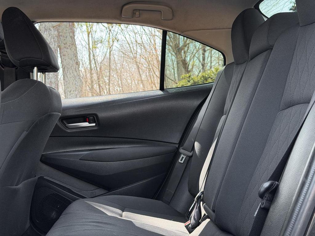 Toyota Corolla Le - Thumbnail 7