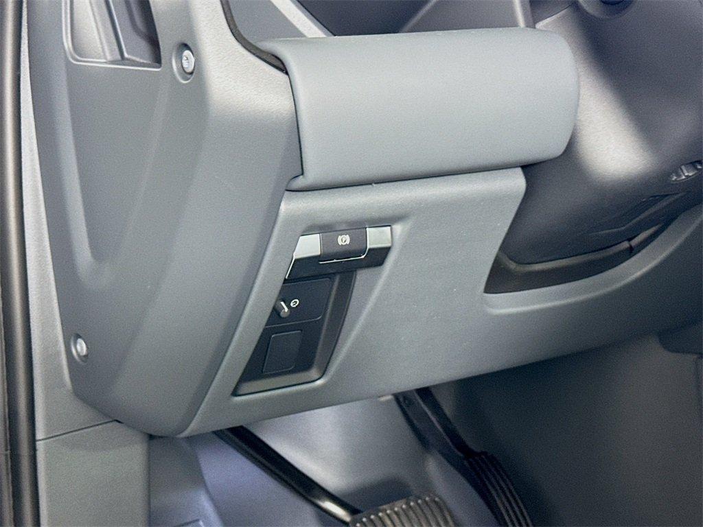 Land Rover Defender 110 X-Dynamic Se Awd 4D Sport Utility - Thumbnail 11