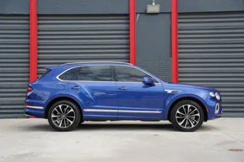 Bentley Bentayga V8 - Thumbnail 3