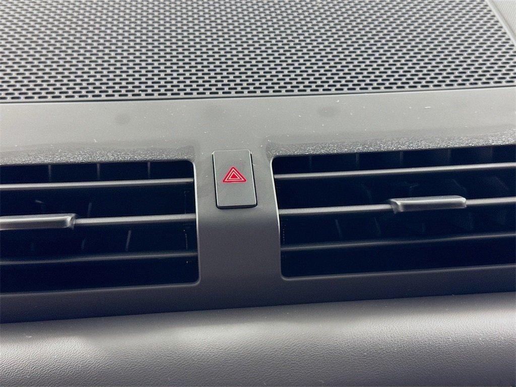 Land Rover Defender 110 X-Dynamic Se Awd 4D Sport Utility - Thumbnail 17