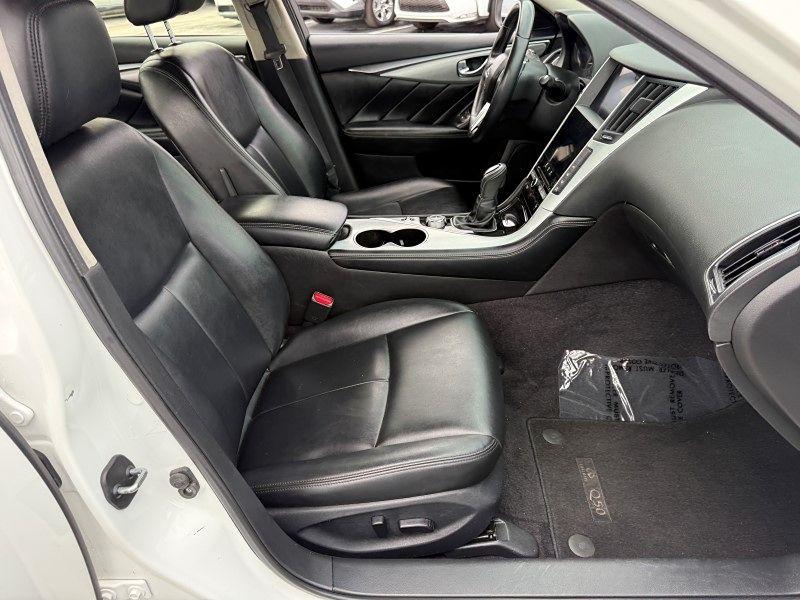 Infiniti Q50 3.0T Luxe - Thumbnail 17