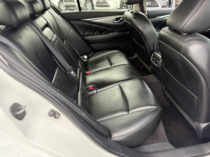 Infiniti Q50 3.0T Luxe - Thumbnail 16