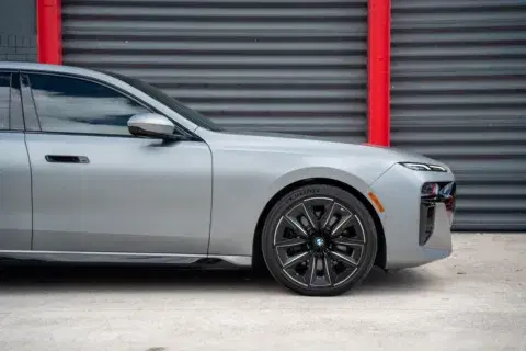 BMW 7 Series 760I Xdrive - Thumbnail 4