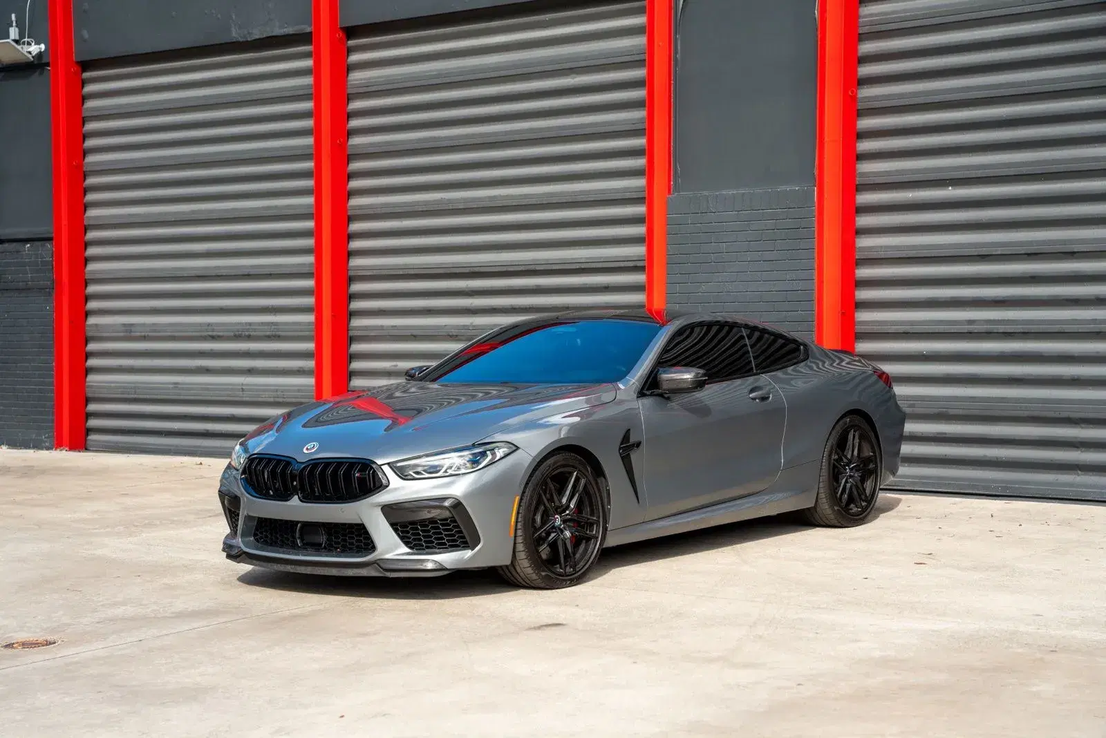 BMW M8 Competition - Thumbnail 2