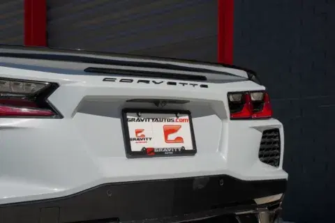 Chevrolet Corvette Stingray - Thumbnail 6