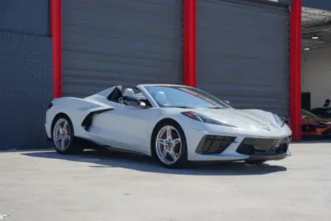 Chevrolet Corvette Stingray - Thumbnail 5