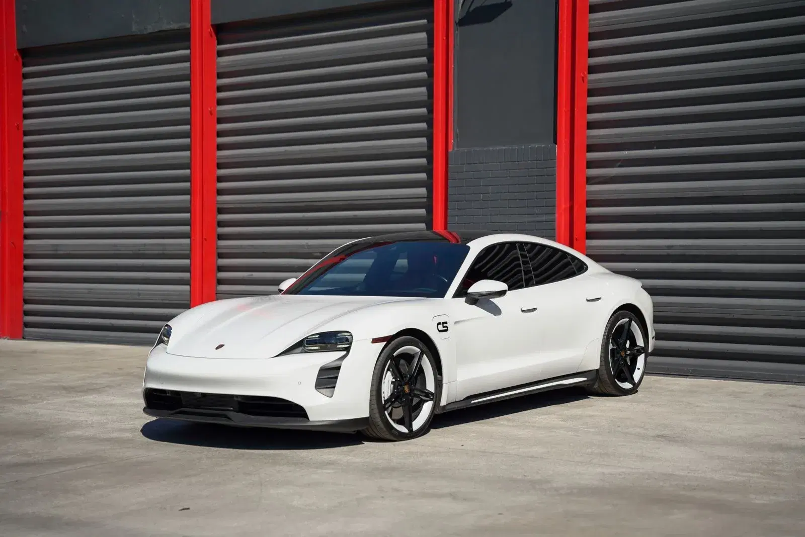 Porsche Taycan - View 1