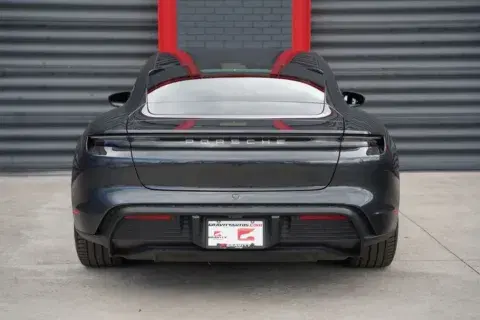 Porsche Taycan 4S - Thumbnail 5