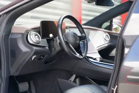 Mercedes-Benz Eqs 450 - Thumbnail 4