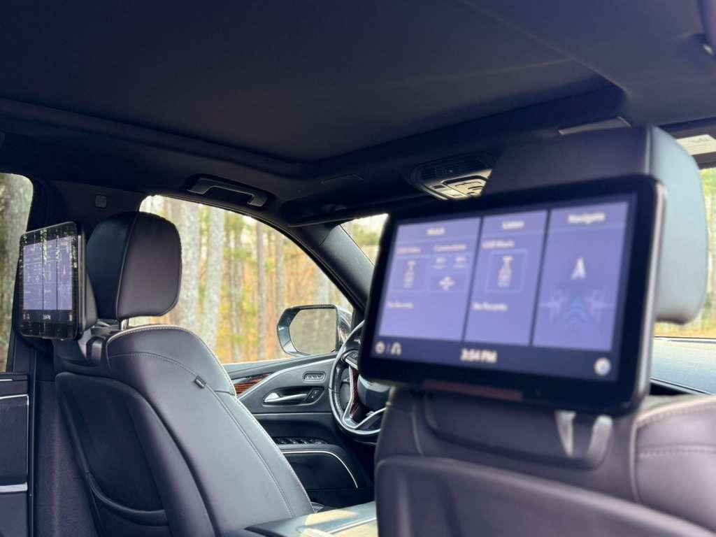 ESCALADE PREMIUM - Thumbnail 6