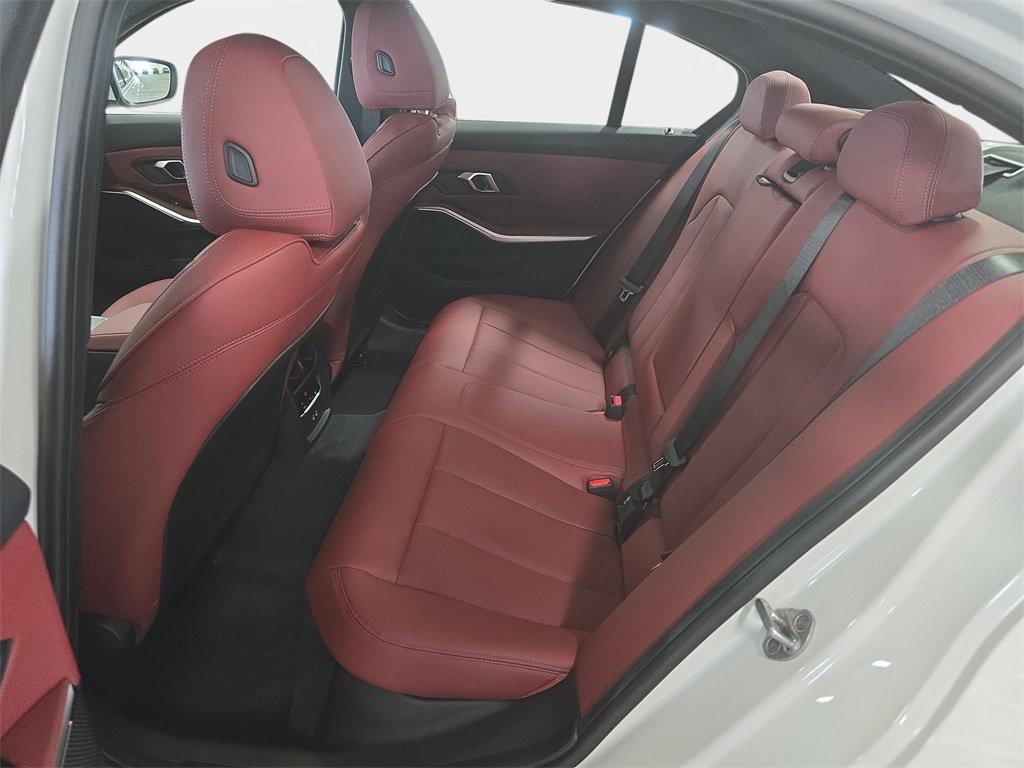 BMW 3 Series 330I Rwd 4D Sedan - Thumbnail 9