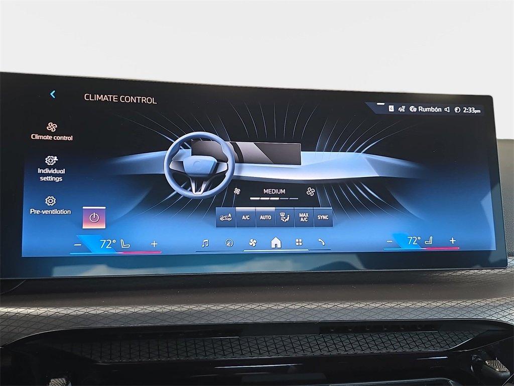 BMW 3 Series 330I Xdrive Awd 4D Sedan - Thumbnail 19