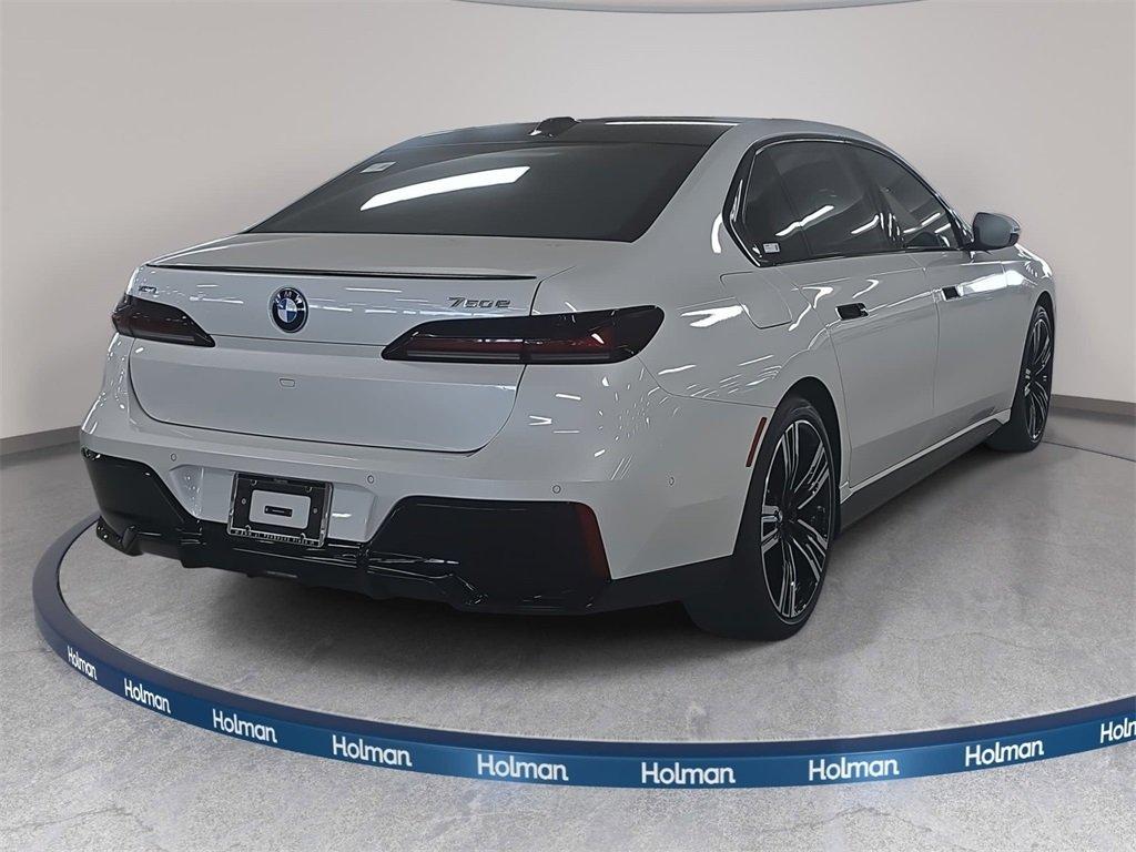 BMW 7 Series 750E Xdrive Awd 4D Sedan - Thumbnail 5