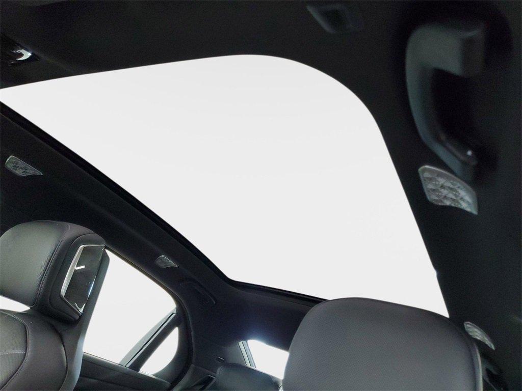 BMW I7 M70 Awd 4D Sedan - Thumbnail 14