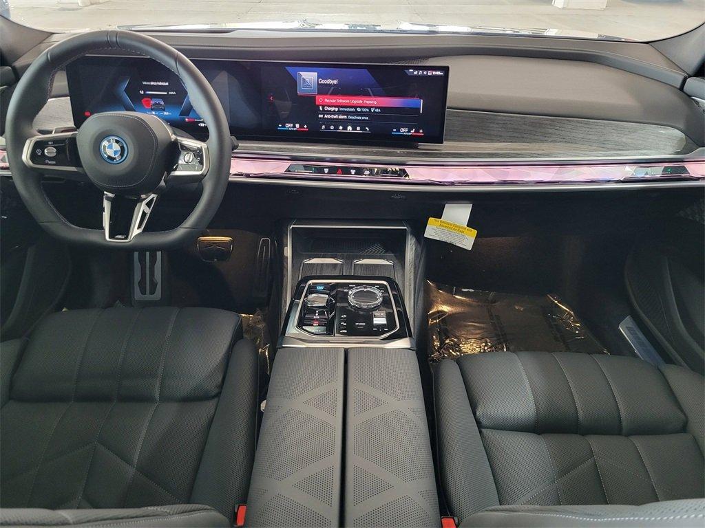 BMW I7 M70 Awd 4D Sedan - Thumbnail 7