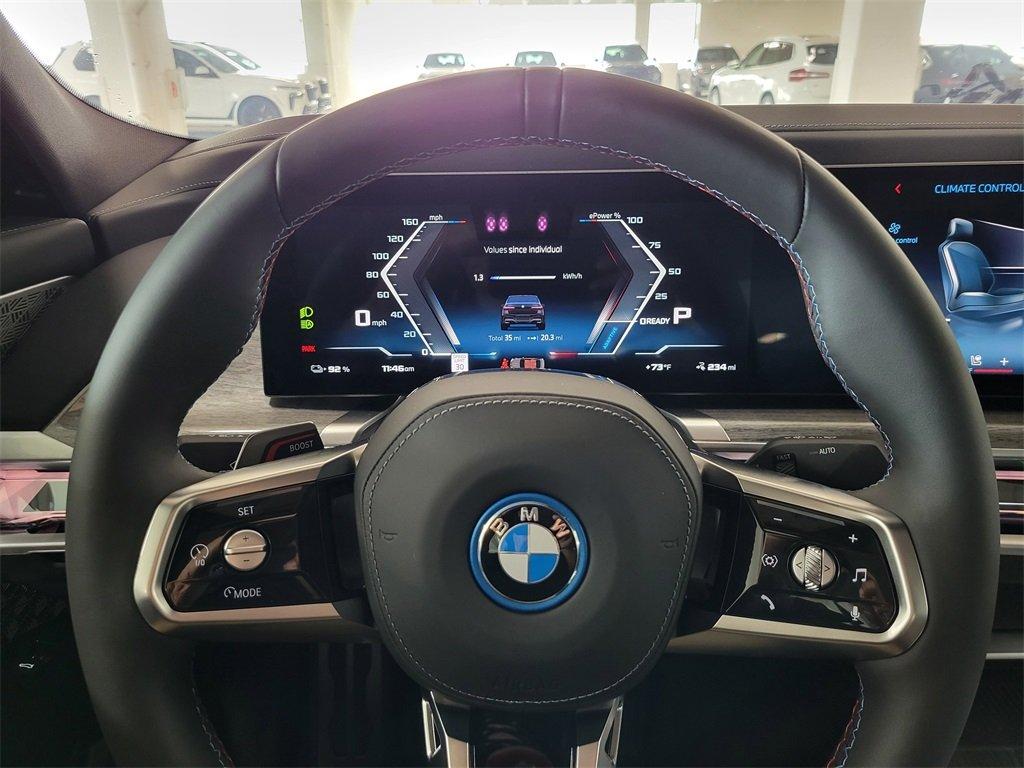 BMW I7 M70 Awd 4D Sedan - Thumbnail 9