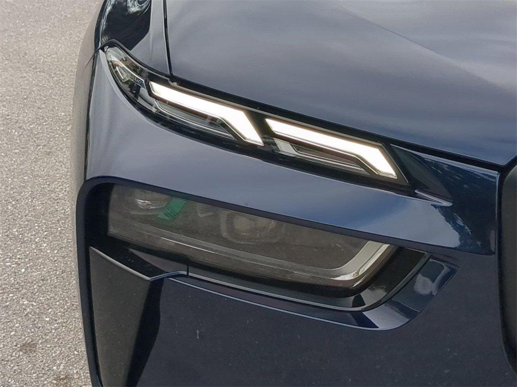 BMW X7 M60I Awd 4D Sport Utility - Thumbnail 11