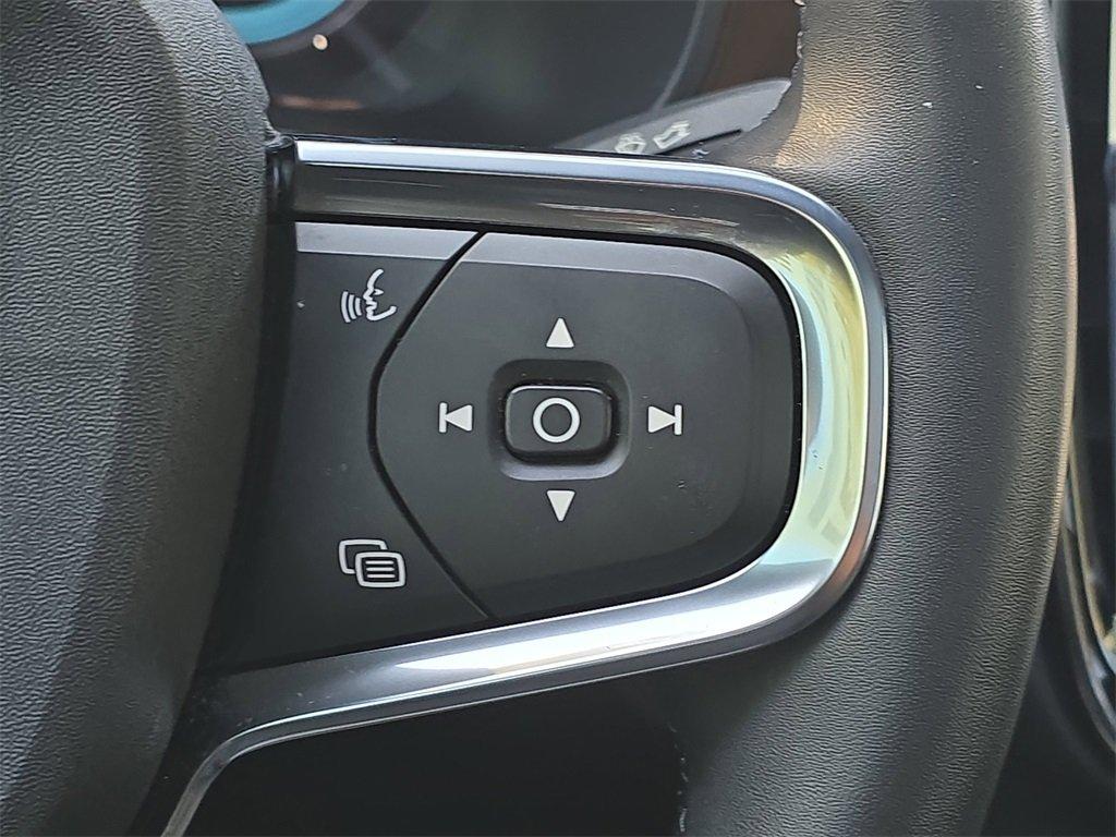 Volvo C40 Recharge Pure Electric Ultimate Awd 4D Sport Utility - Thumbnail 19