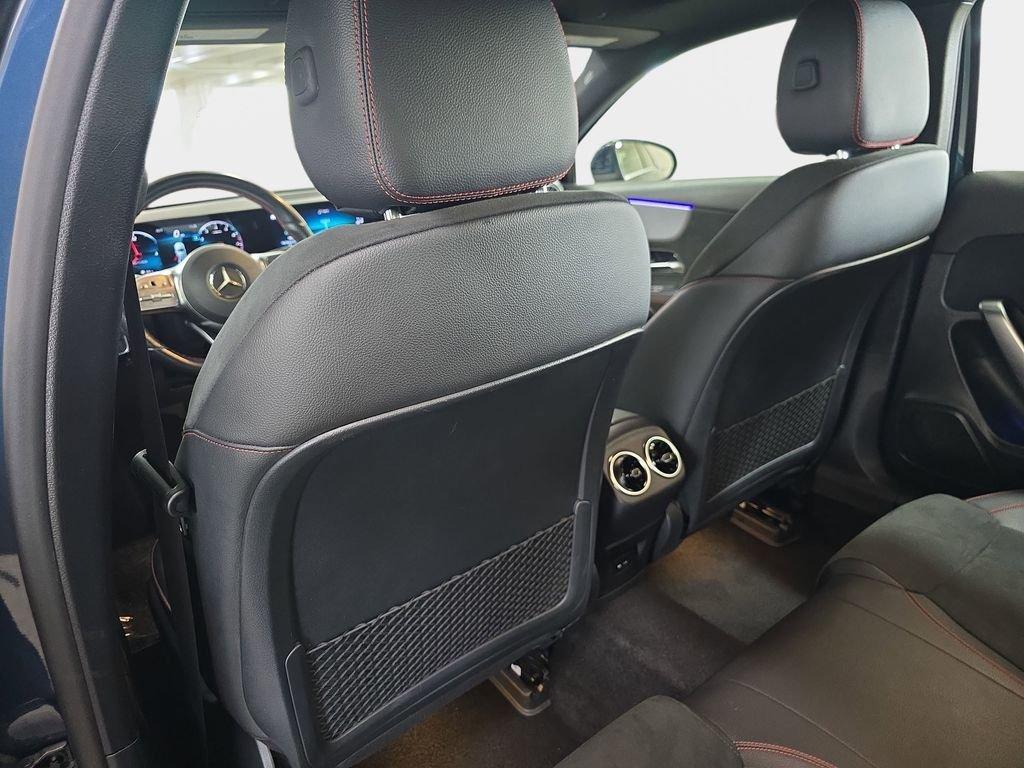 Mercedes-Benz A 220 Fwd 4D Sedan - Thumbnail 17