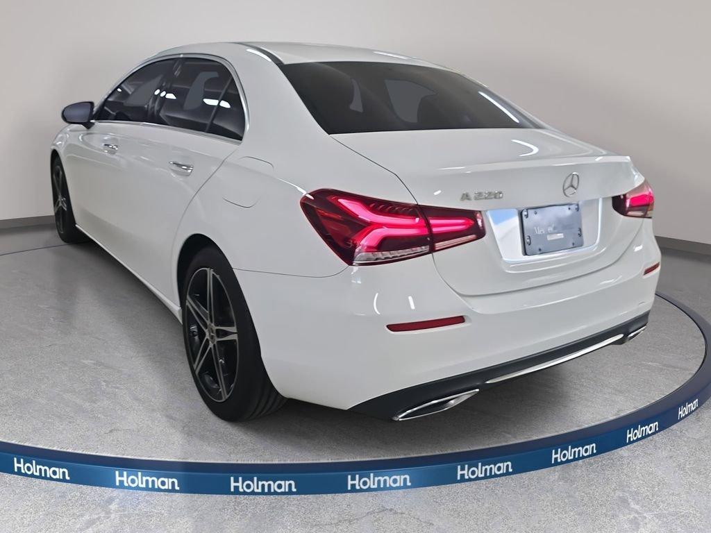 Mercedes-Benz A 220 Fwd 4D Sedan - Thumbnail 10