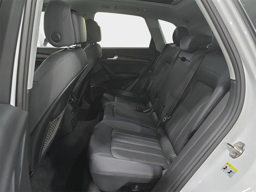 Audi Q5 40 Premium Plus Quattro 4D Sport Utility - Thumbnail 13