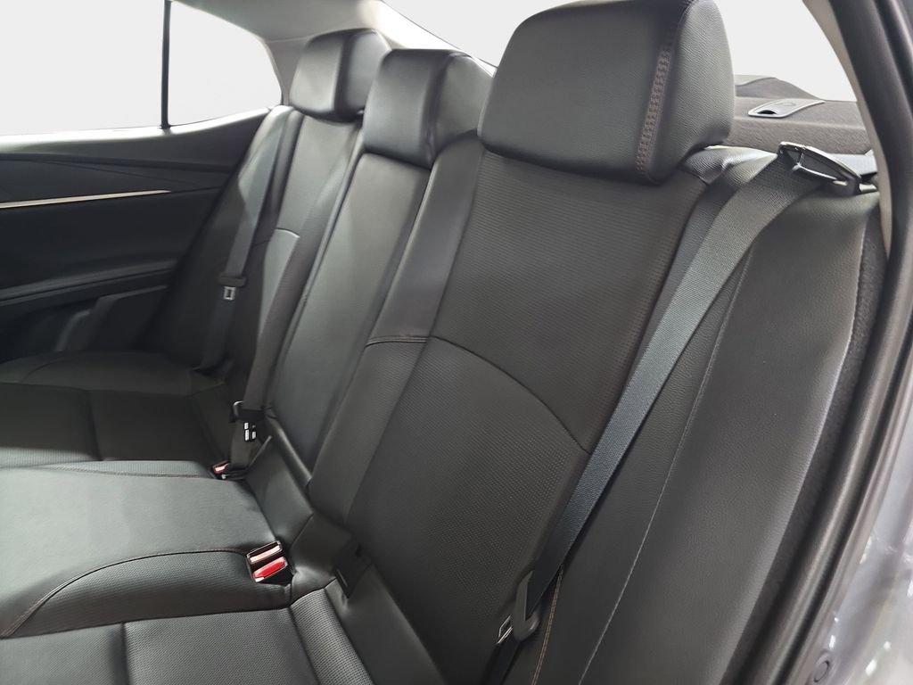 Toyota Camry Xle Fwd 4D Sedan - Thumbnail 15