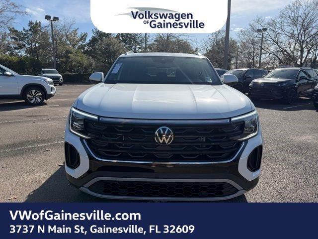 Volkswagen Atlas Cross Sport 2.0T Se W/Technology Fwd Sport Utility - Thumbnail 3