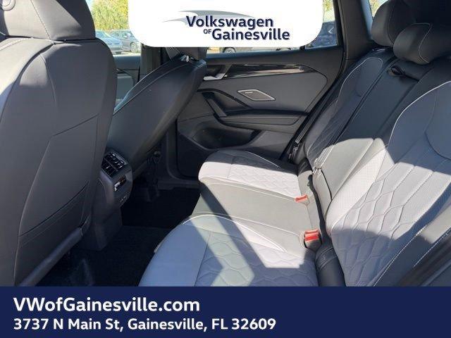 Volkswagen Tiguan Sel R-Line Turbo With Navigation & Awd - Thumbnail 8