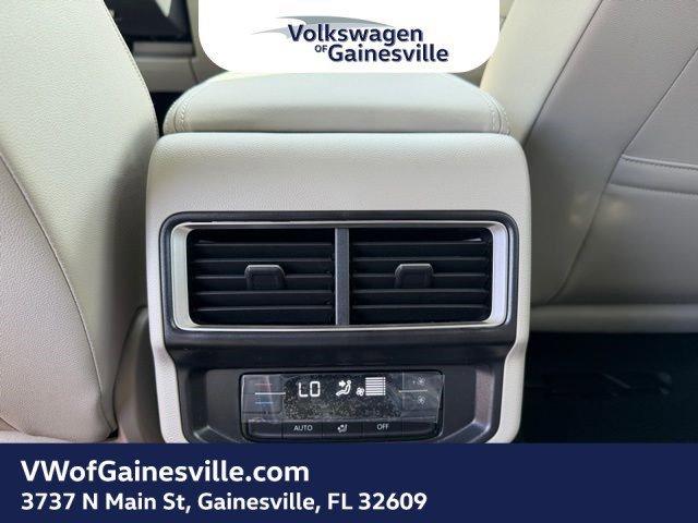 Volkswagen Atlas 2.0T Se W/Technology Fwd Sport Utility - Thumbnail 10