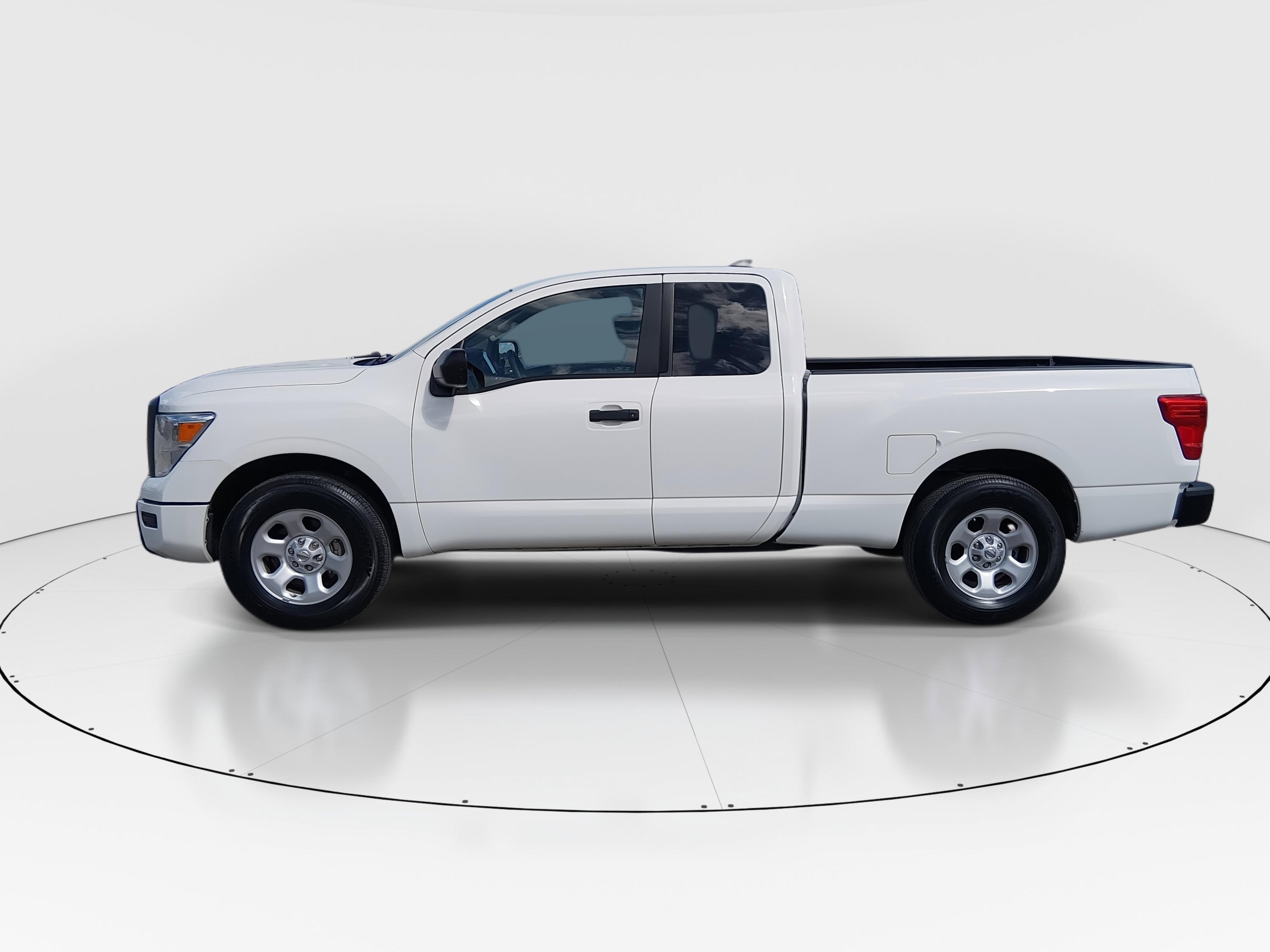 Nissan Titan 4X2 King Cab S - Thumbnail 4
