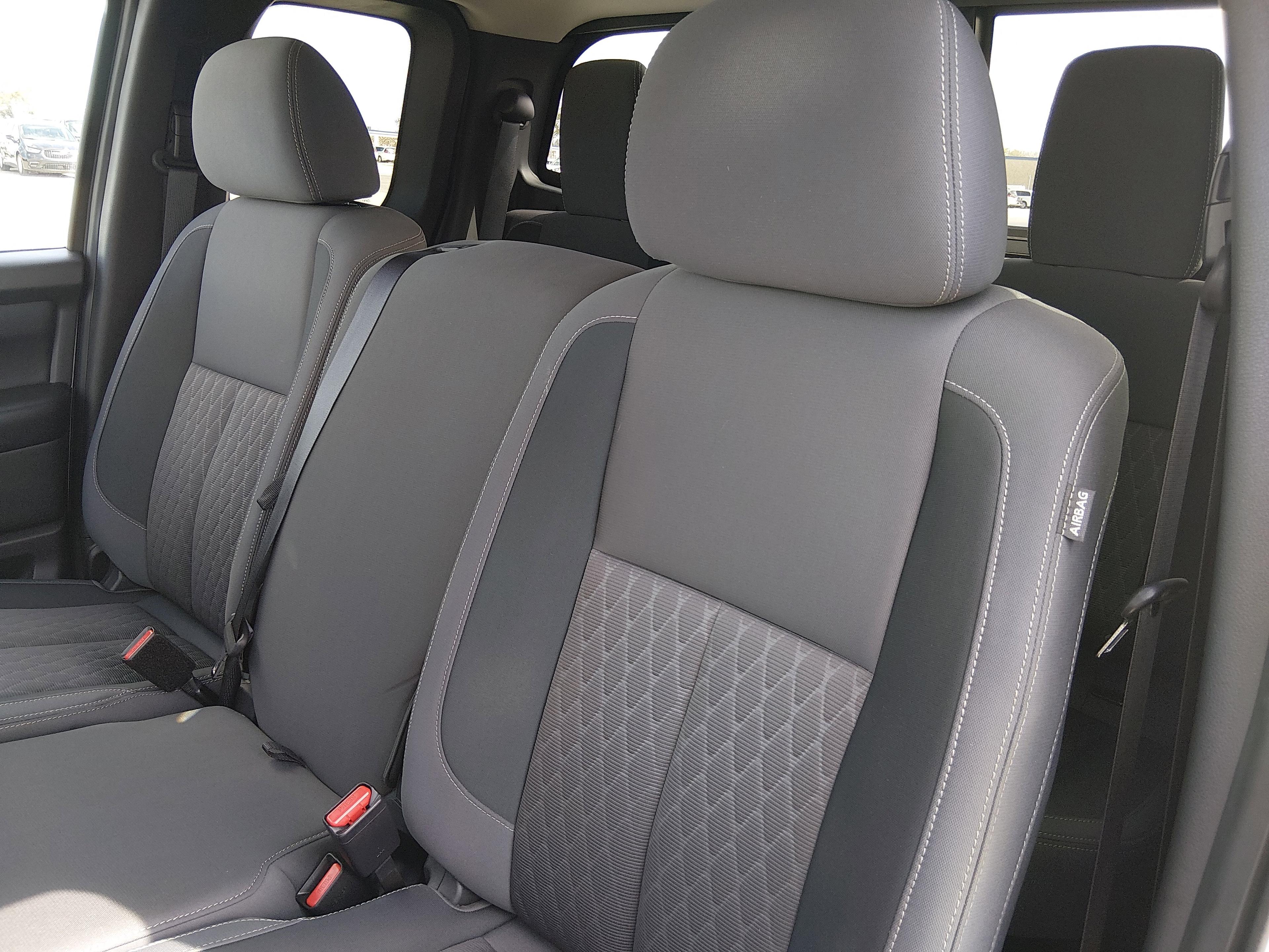 Nissan Titan 4X2 King Cab S - Thumbnail 19