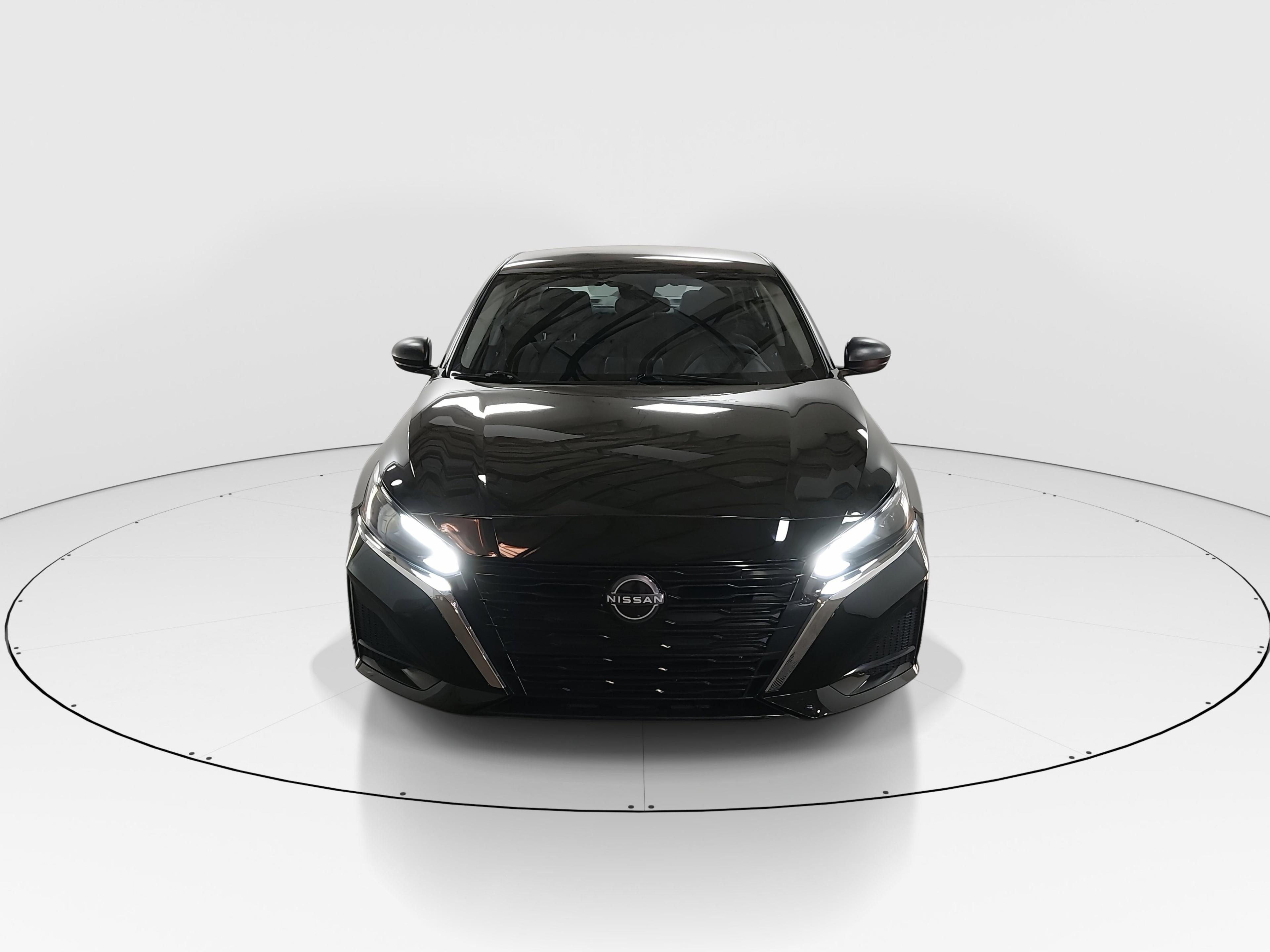 Nissan Altima Sv Fwd - Thumbnail 2