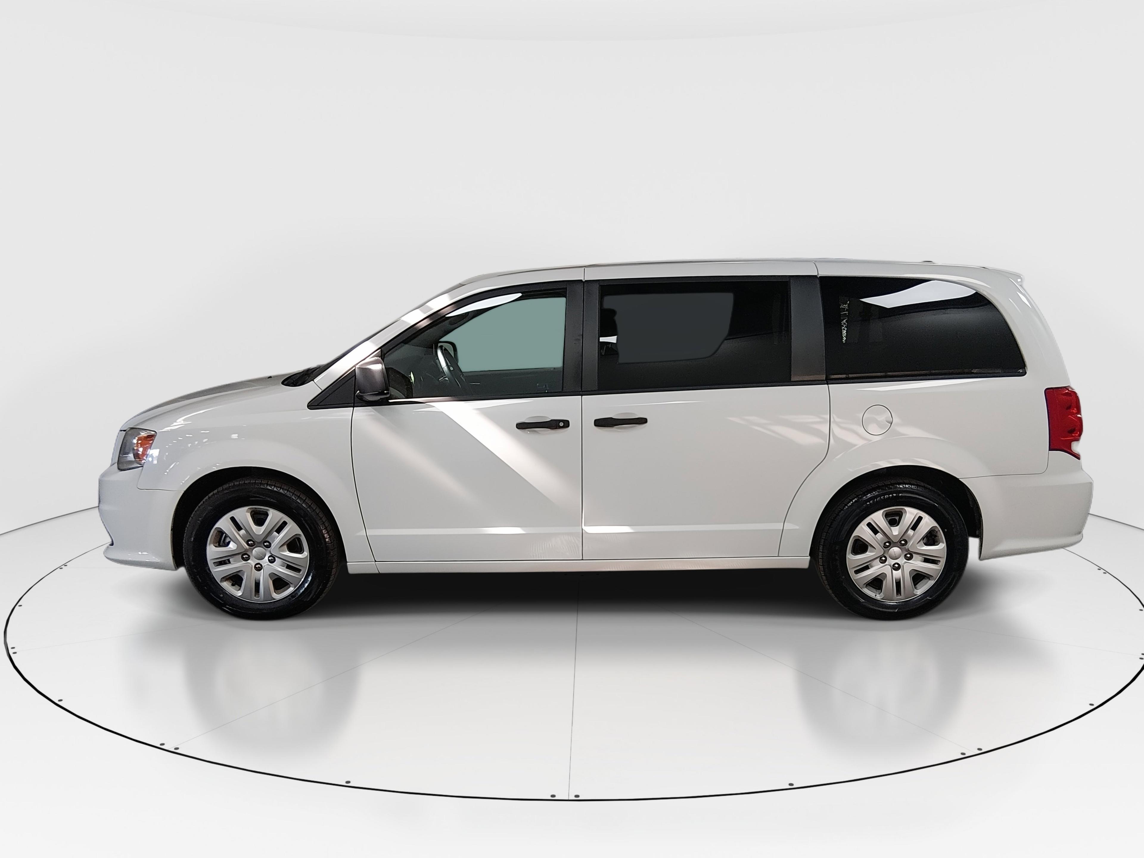 Dodge Grand Caravan - Thumbnail 4