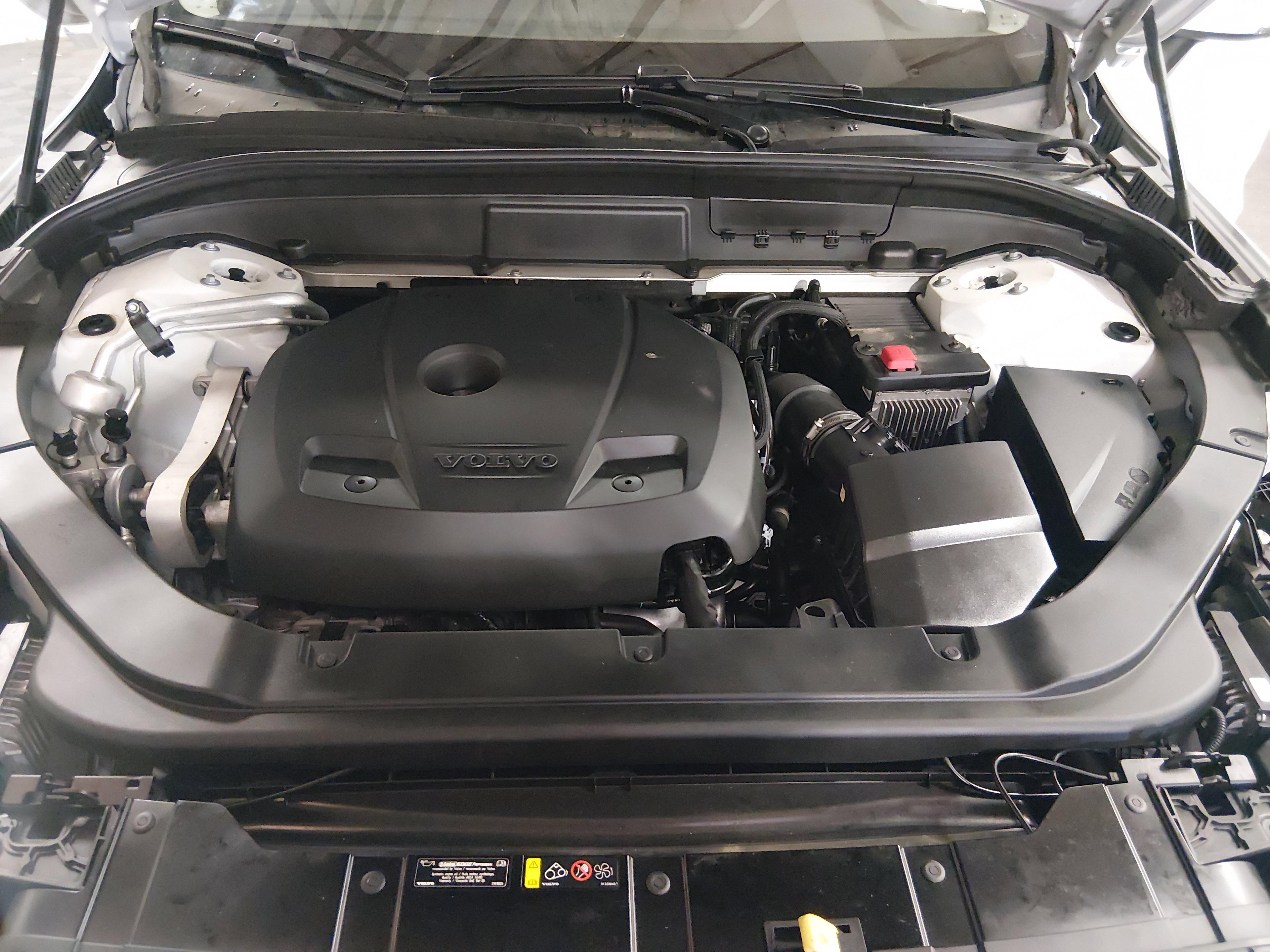 Volvo Xc60 T5 Fwd Momentum - Thumbnail 9