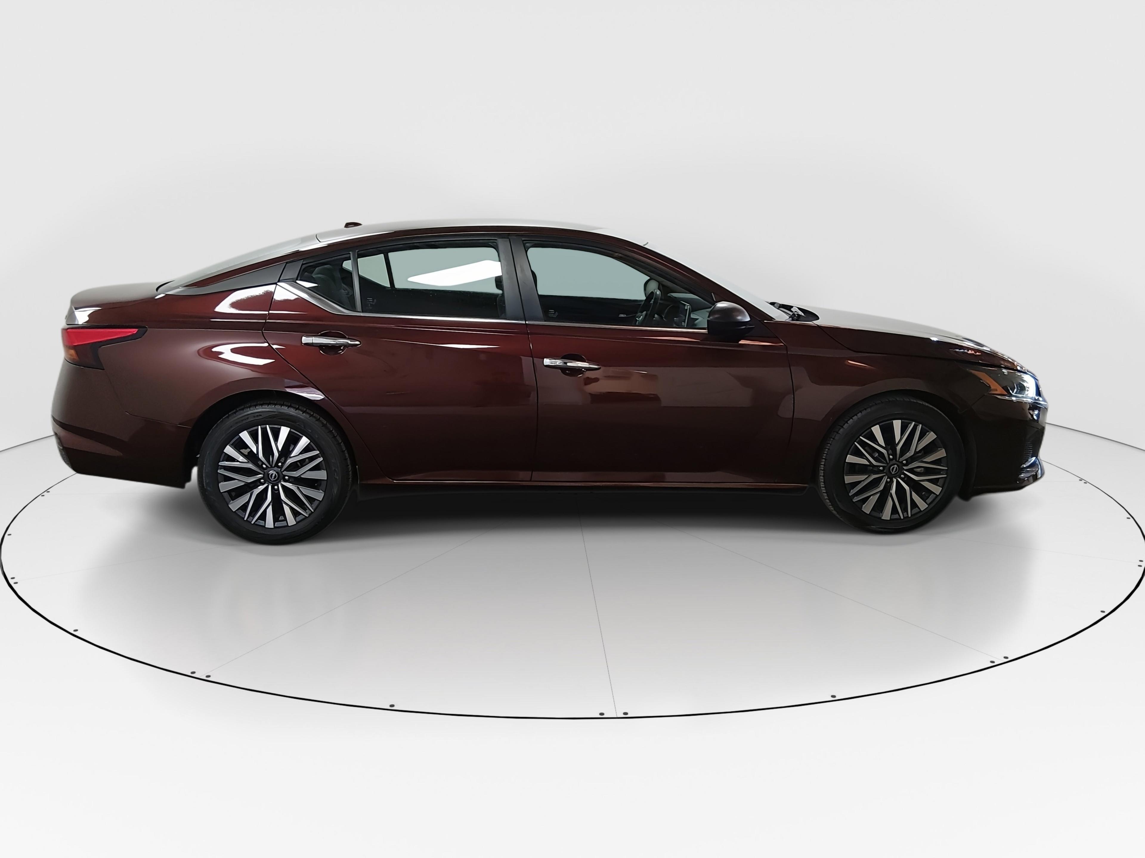 Nissan Altima 2.5 Sv Sedan - Thumbnail 8