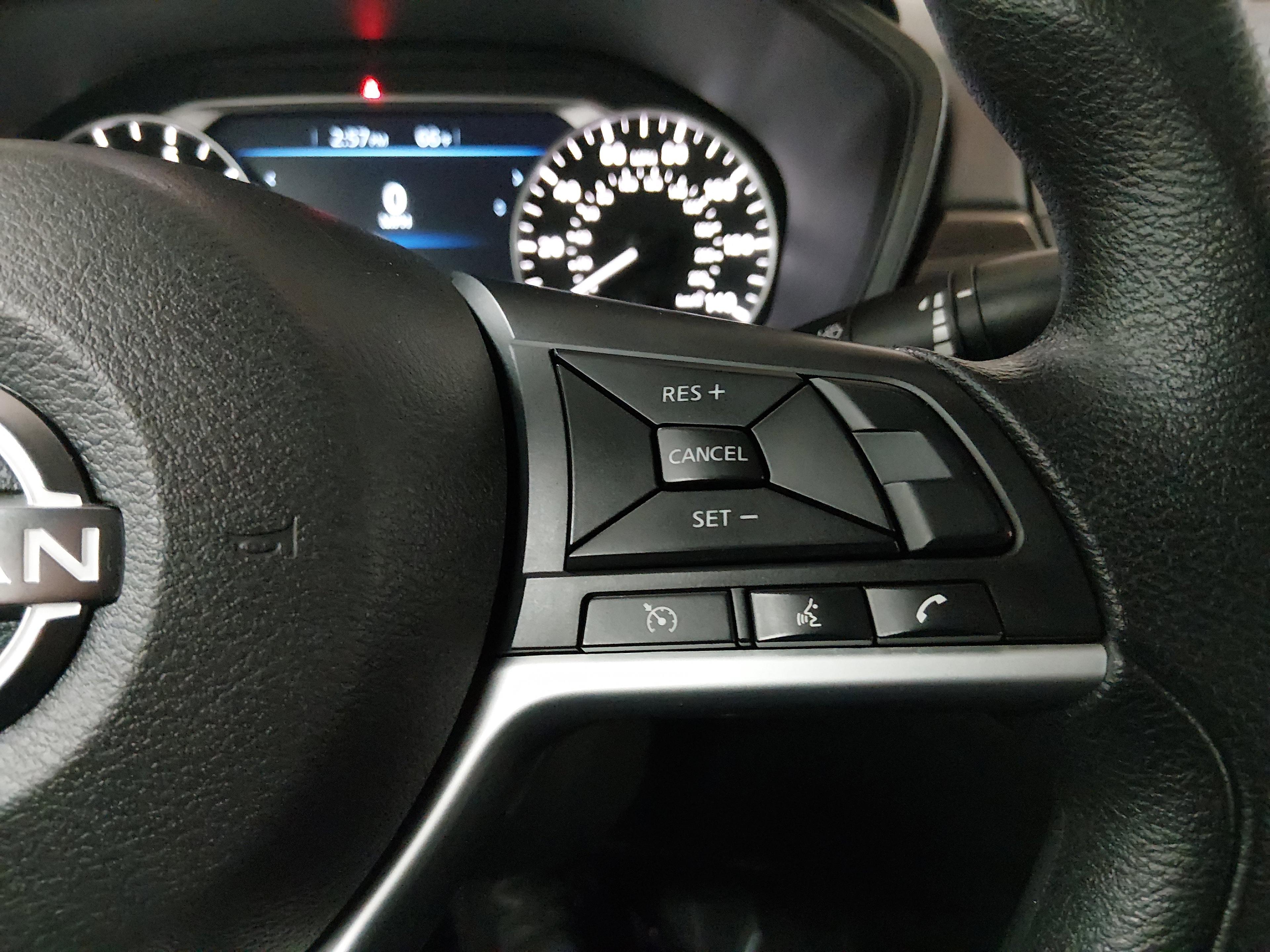 Nissan Altima 2.5 Sv Sedan - Thumbnail 17