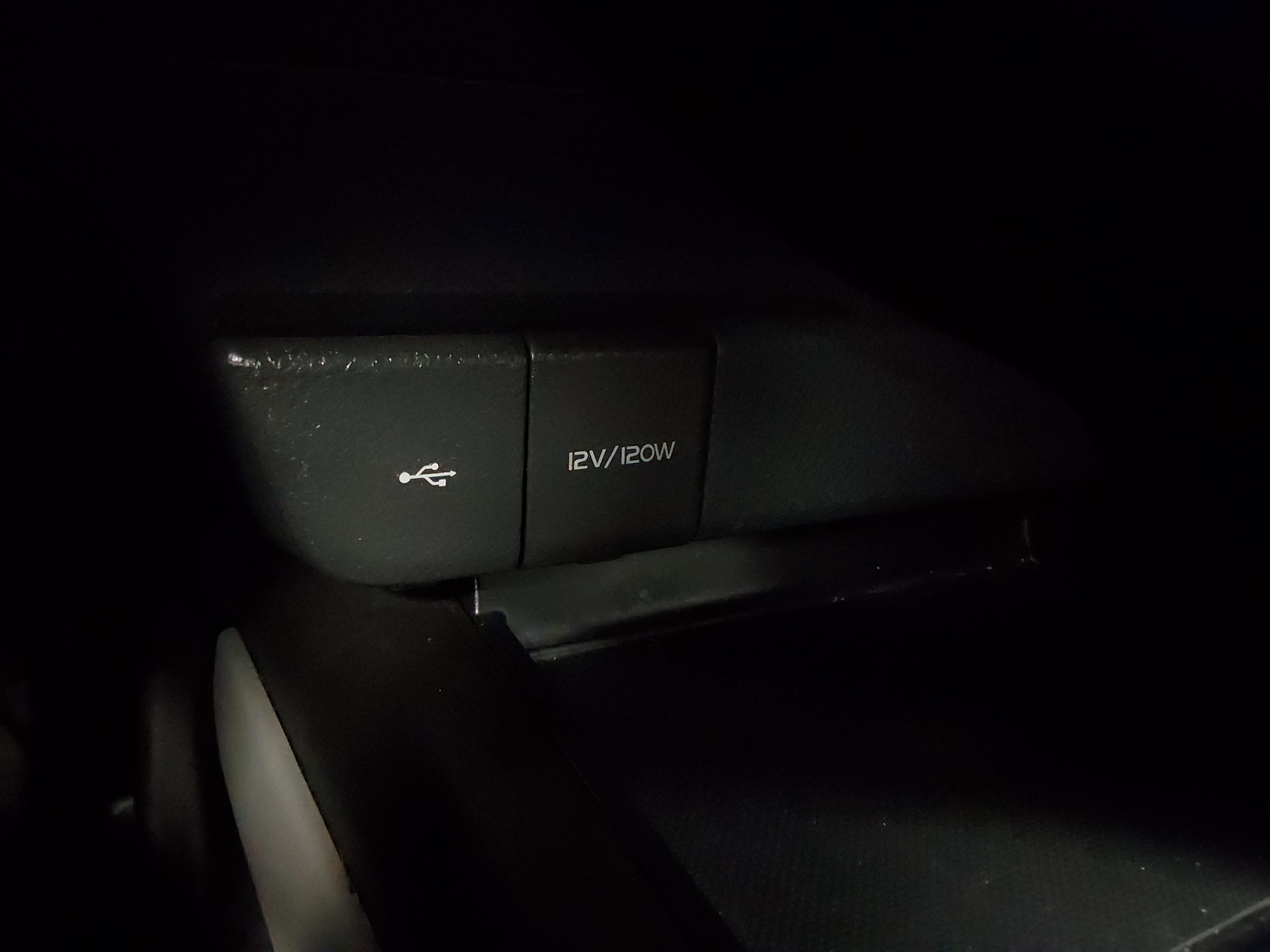 Toyota Camry Le Auto - Thumbnail 18